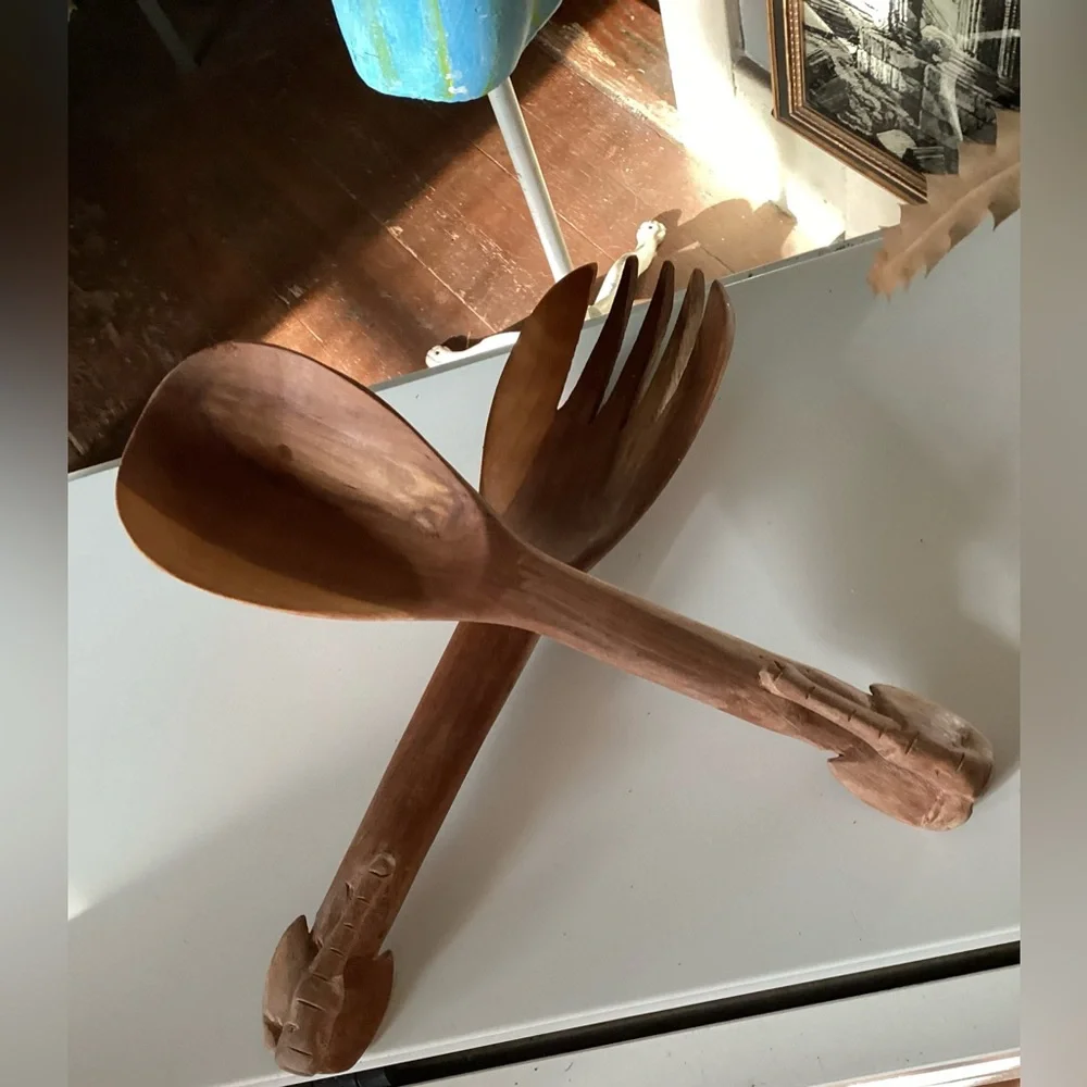 Wooden salad tongs made in Kenya